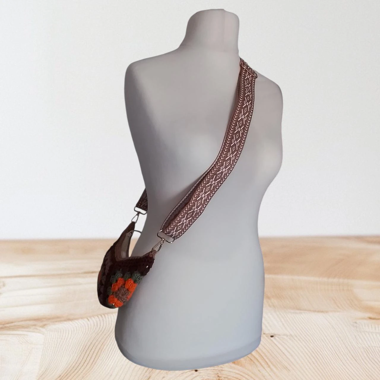Bolsa transversal totalmente forrada em excelente estado – photo 3